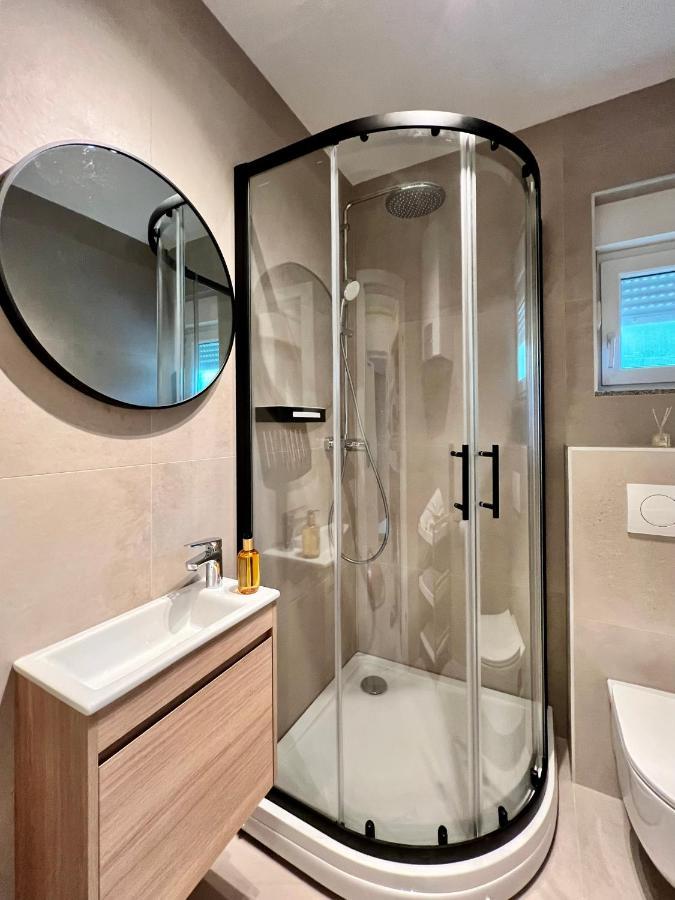 B88 Apartments - Vila Palma Sveti Filip i Jakov Eksteriør bilde