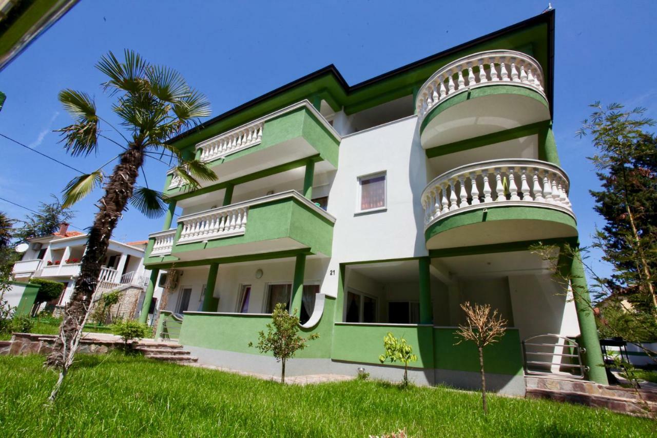 B88 Apartments - Vila Palma Sveti Filip i Jakov Eksteriør bilde