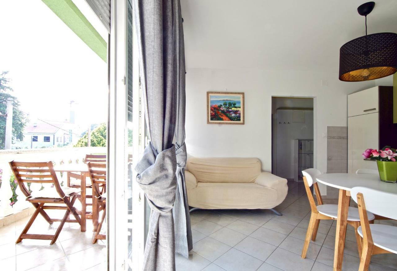 B88 Apartments - Vila Palma Sveti Filip i Jakov Eksteriør bilde