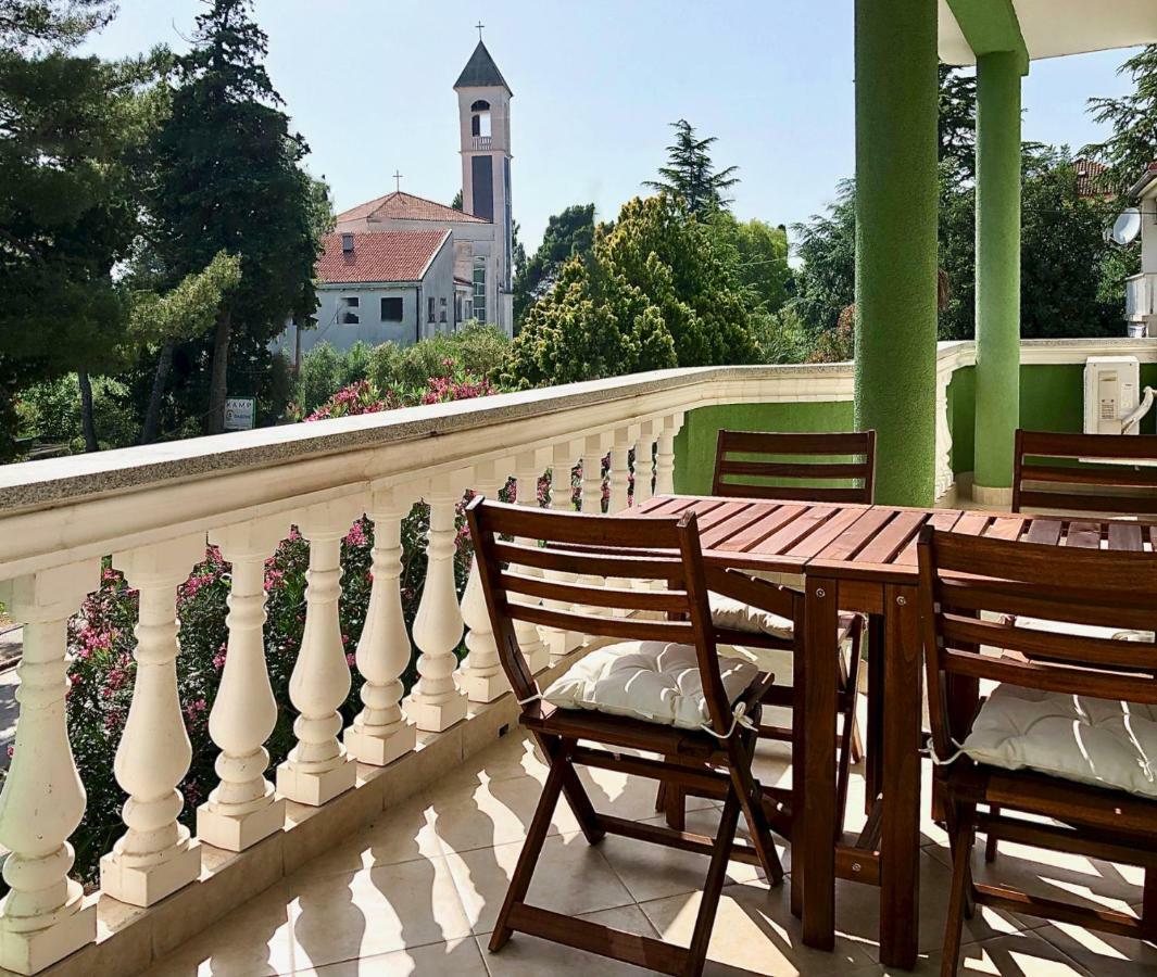 B88 Apartments - Vila Palma Sveti Filip i Jakov Eksteriør bilde