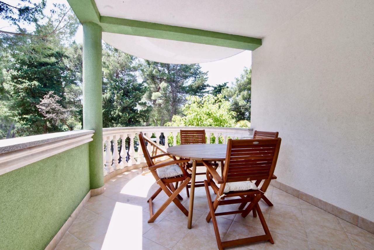 B88 Apartments - Vila Palma Sveti Filip i Jakov Eksteriør bilde