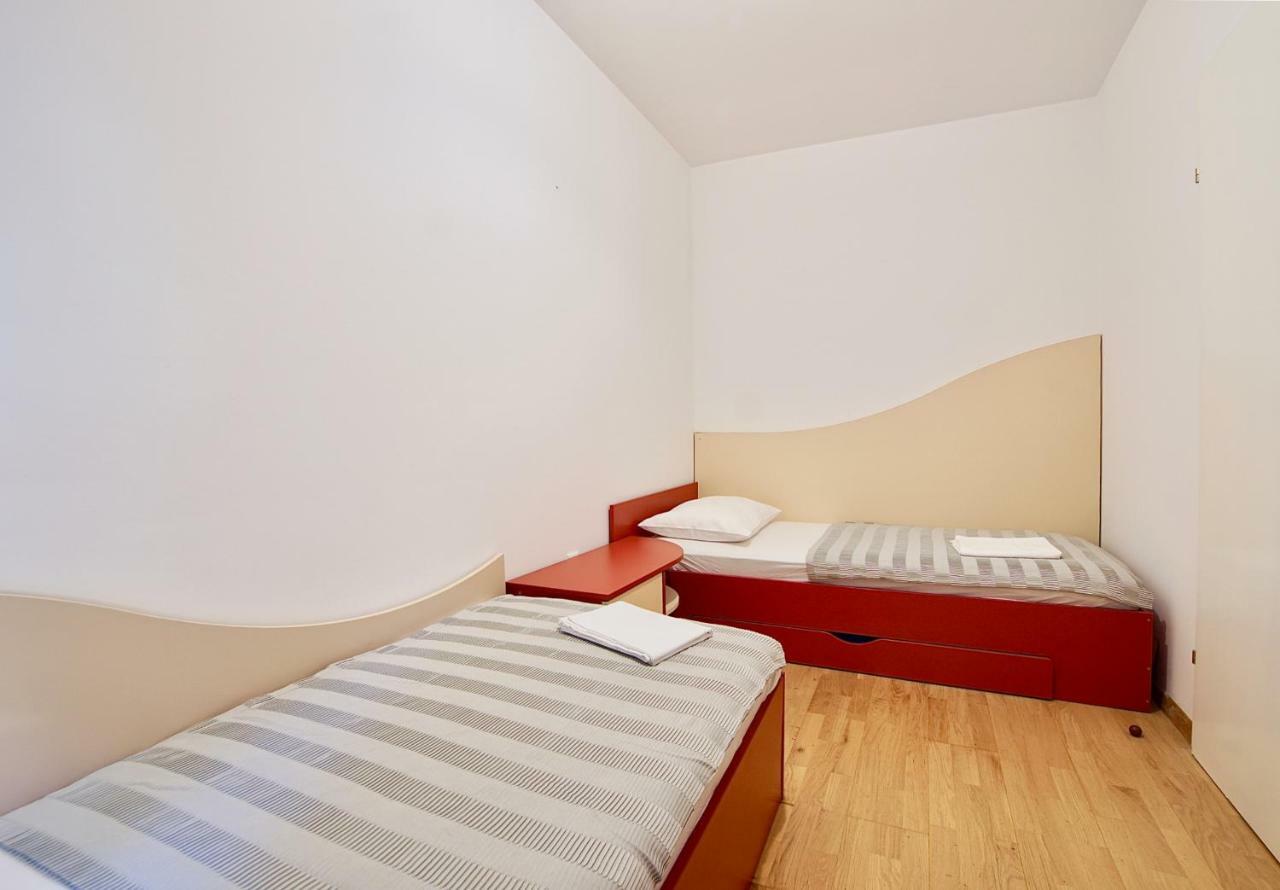 B88 Apartments - Vila Palma Sveti Filip i Jakov Eksteriør bilde